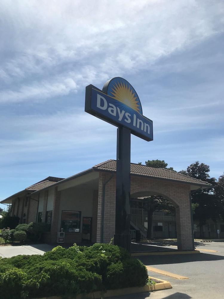 Days Inn By Wyndham Richland Exterior foto